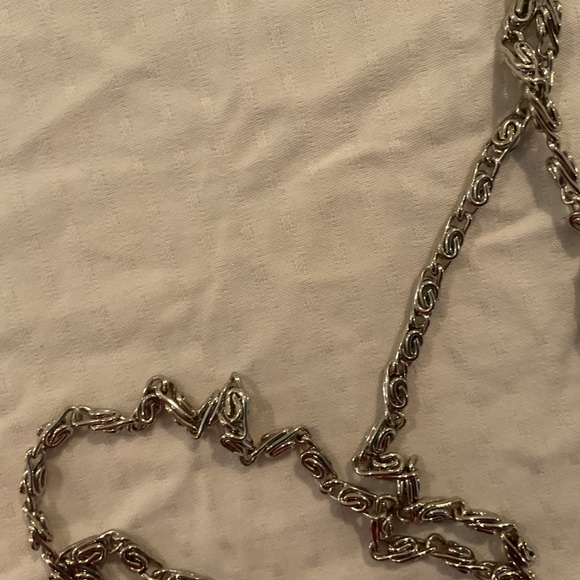 Red clutch purse - Picture 5 of 5